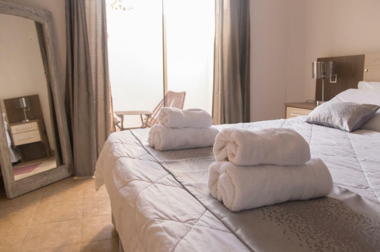 La Riviera Aparthotel Fernando de la Mora Luaran gambar
